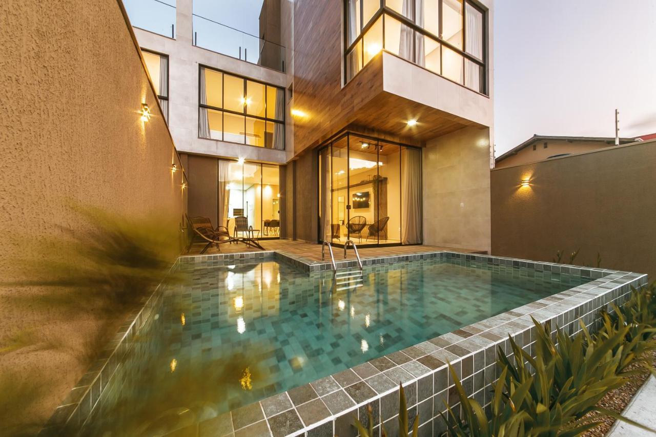 Casa Requinte, 4 Suites , Piscina II Balneario Camboriu Luaran gambar